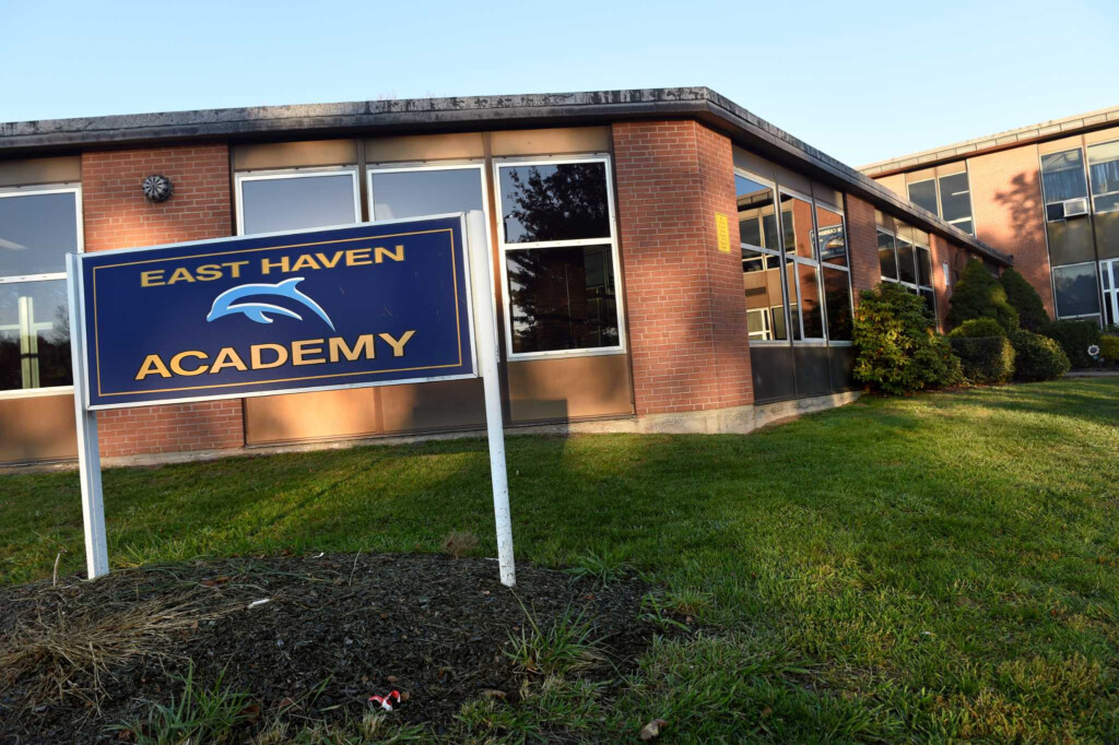 Elementary Student Calls In School Threat While On Bus In East Haven 